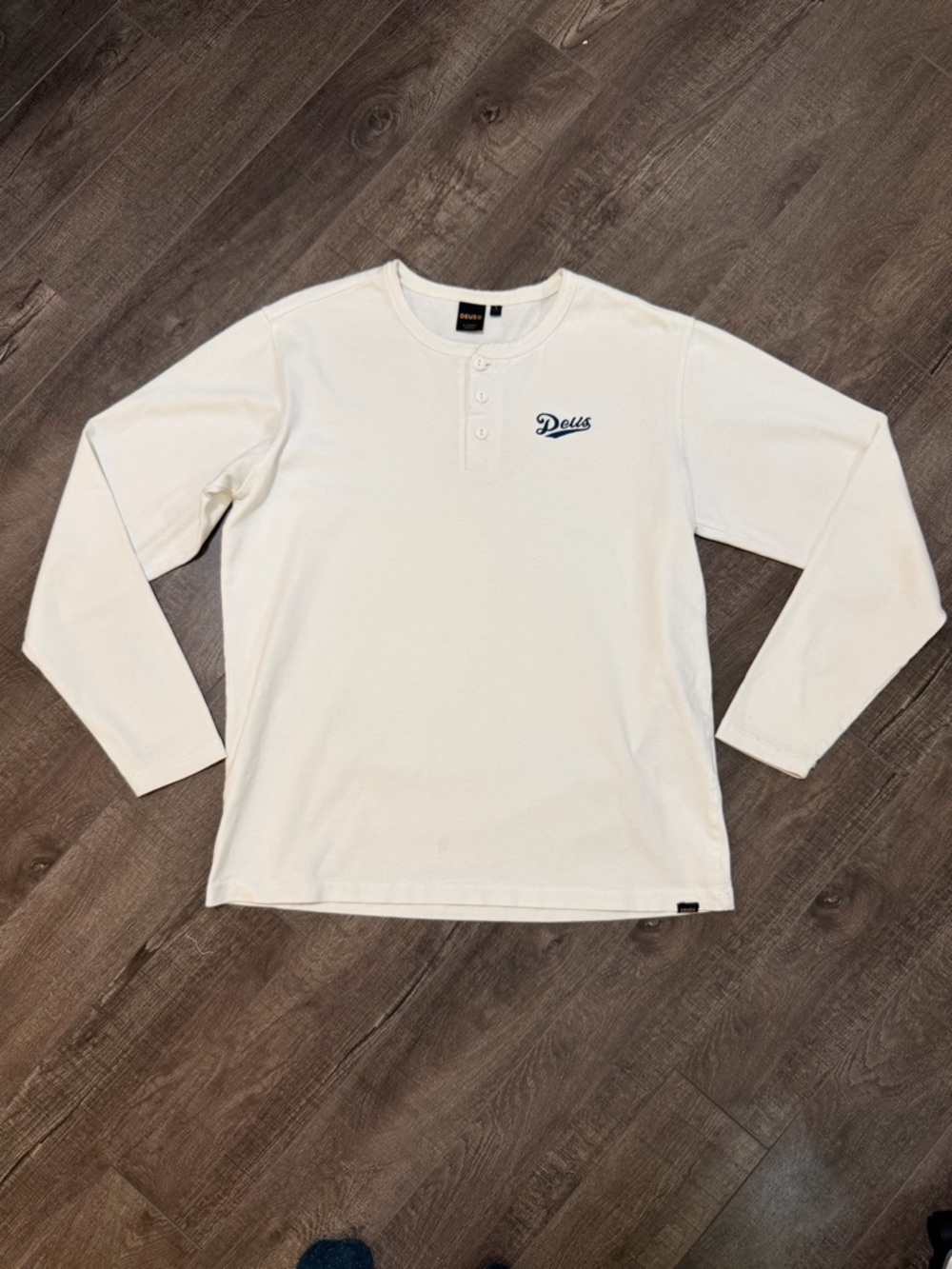 Deus Henley - men’s - large